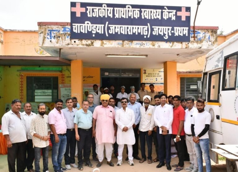 डॉ विकास जैफ फाउंडेशन द्वारा चावंडिया में निःशुल्क दंत चिकित्सा शिविर, पौधरोपण एवं प्रतिभा सम्मान समारोह का आयोजन किया गया।